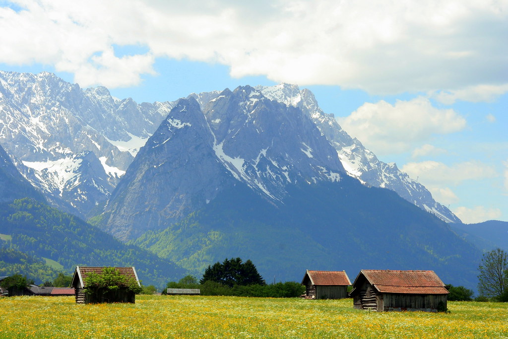 Farms in the foothills A view of a farm located in the foo… Flickr