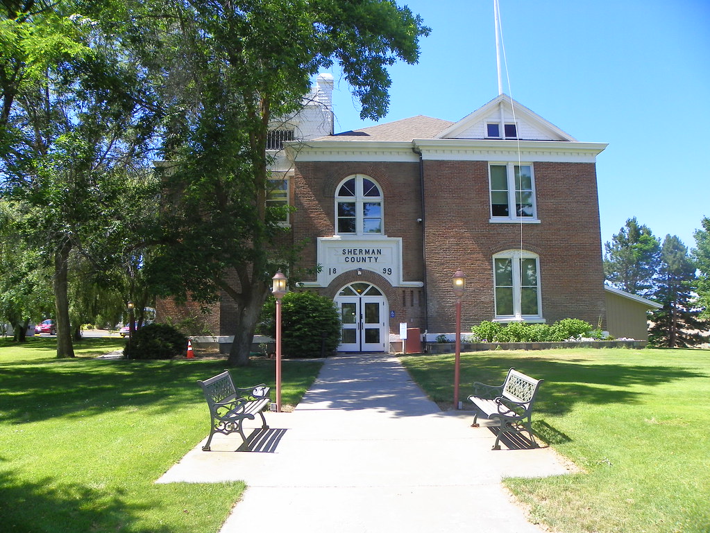 Sherman County Courthouse Moro, Sherman County, Oregon Flickr