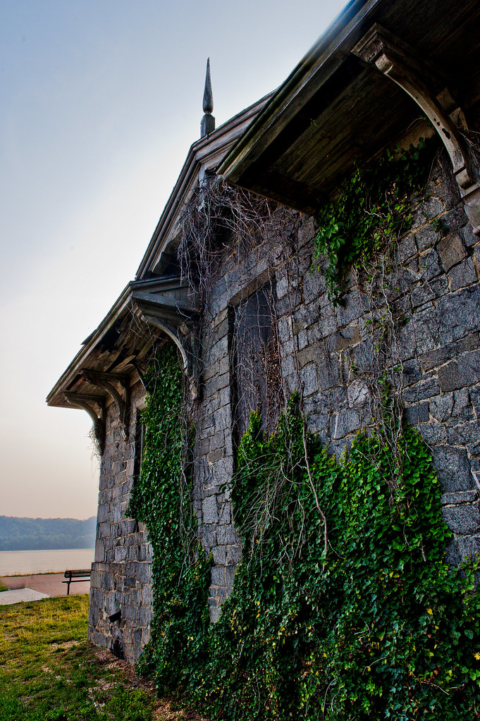 Abandoned Building Port Deposit, MD Taken by my very talen… Flickr