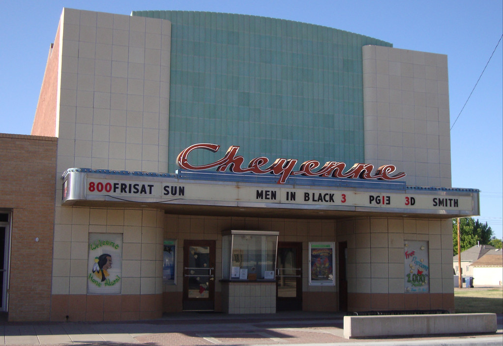 Cheyenne Theater (Saint Francis, Kansas) Saint Francis is … Flickr