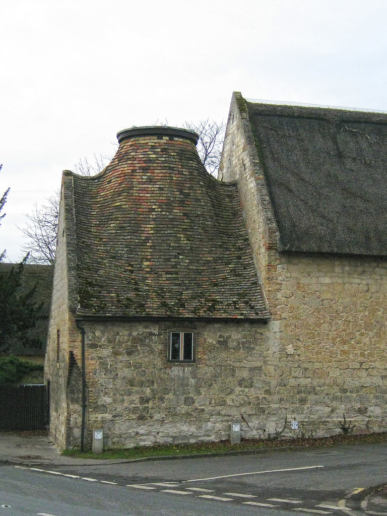 Oast House, Burwell, Cambridgeshire Late 18c granary and m… Flickr