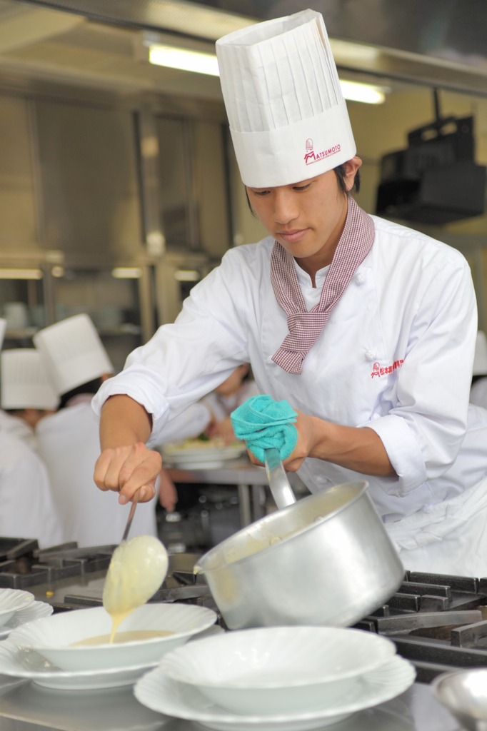 調理技術学科1年「西洋料理」実習_2012_07_20_5 松本調理師製菓師専門学校 Flickr