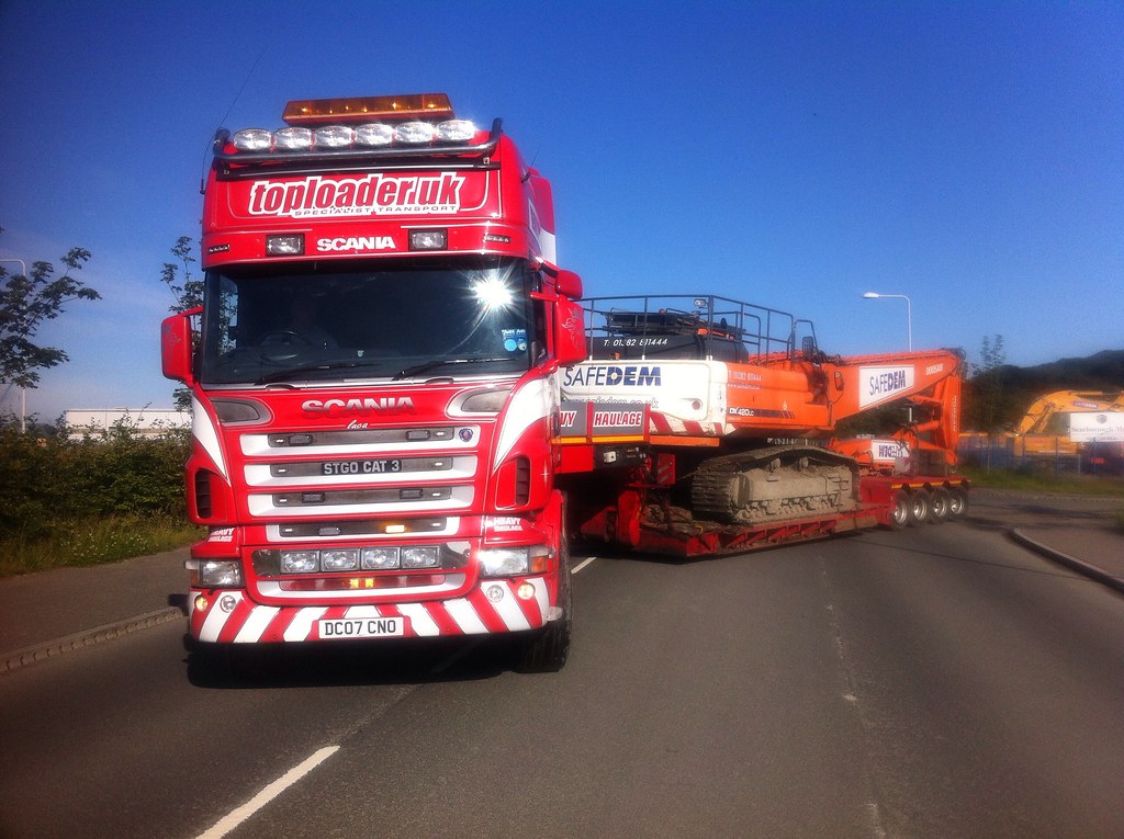 Toploader uk heavy haulage, safedem 420 high reach excavat… Flickr
