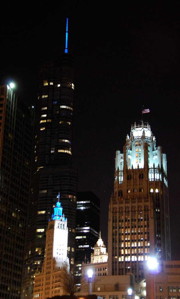 Night summits Night in Chicago, IL Adam Fagen Flickr