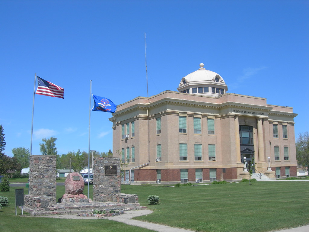 McIntosh County Courthouse Ashley, North Dakota Constructe… Flickr