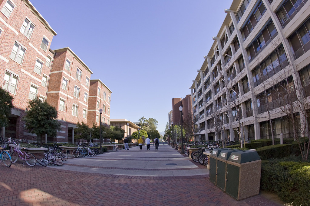 OnCampus Housing Parkside Apartments includes two sixsto… Flickr