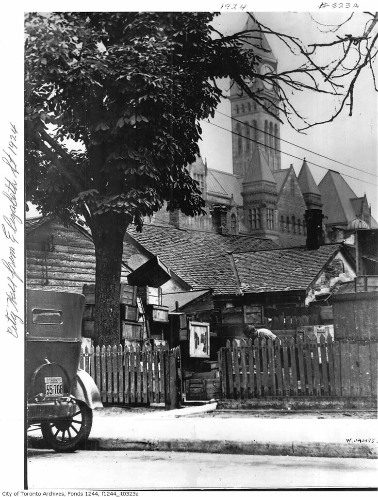 Houses on Elizabeth Street and City Hall Photographer Wil… Flickr
