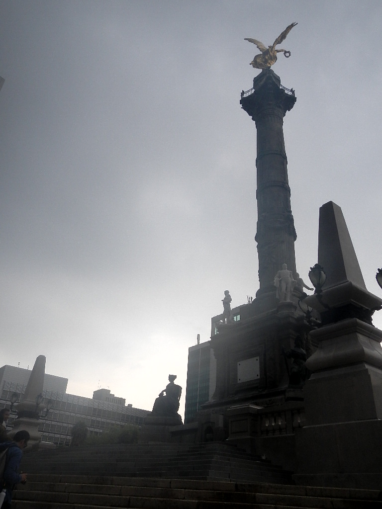 FSCN0742 Angel statue in Mexico City. TonyDillon Flickr