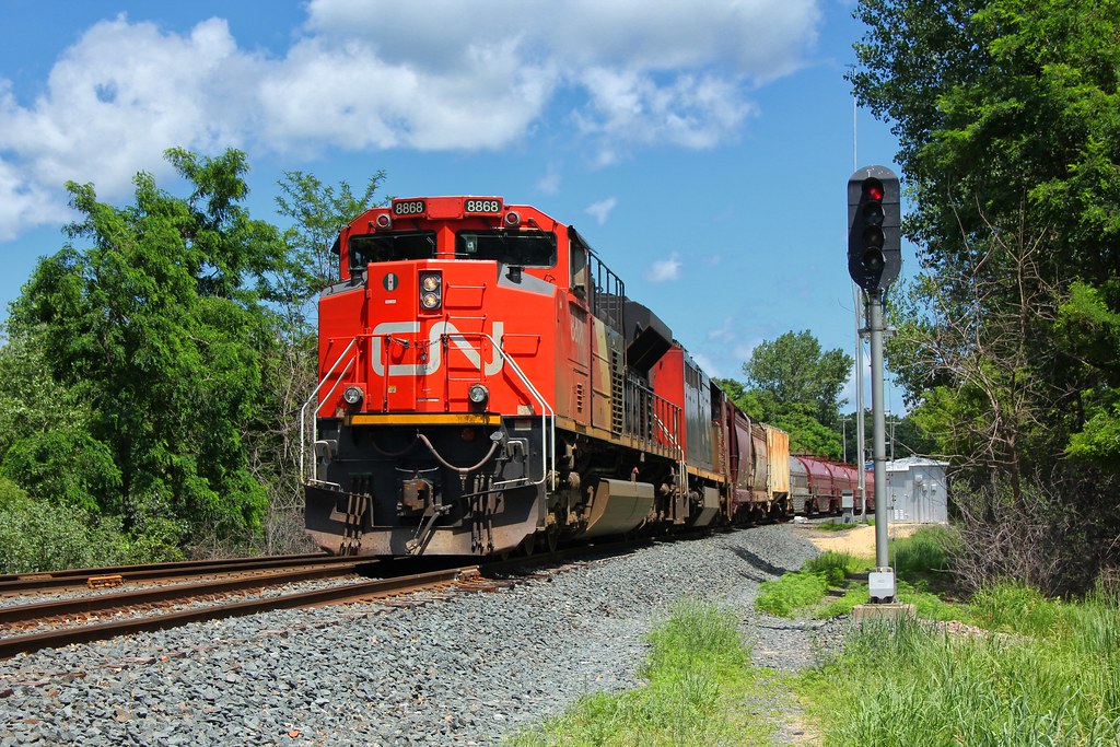 L517 at Cardigan Jct. Later than usual, the L517 clears th… Flickr