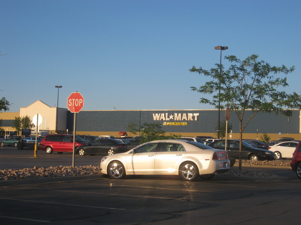 WalMart An nonupdated WalMart Rapid City South Dakota. … Flickr