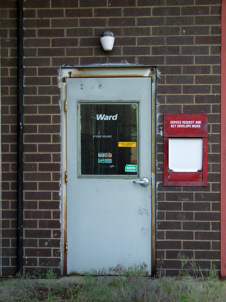 Burrell Plaza Lower Burrell, PA Shane Henderson Flickr