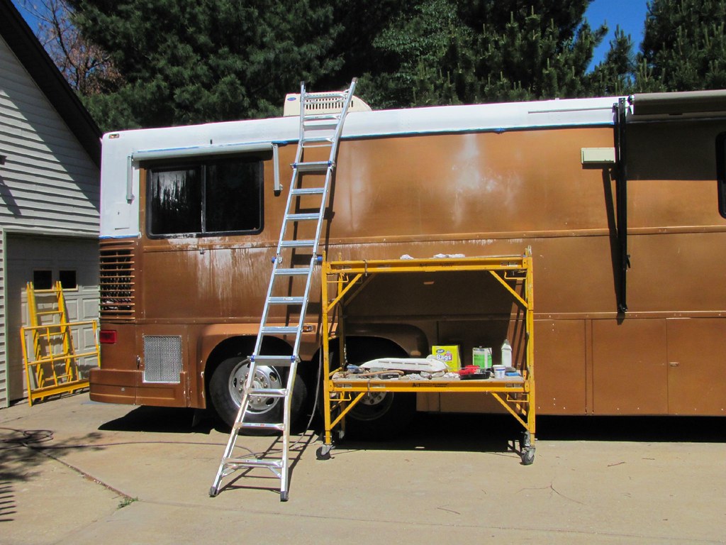 Bus Roof Paint Begins xcalakattack Flickr