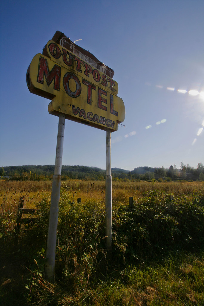Outpost Motel Laytonville, CA. Bought a guitar here 20 yea… Flickr