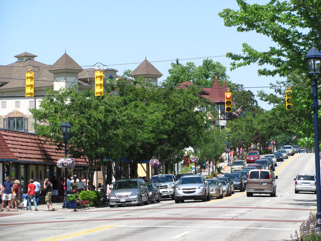 Downtown Frankenmuth Looking down Main Street in downtown … Flickr