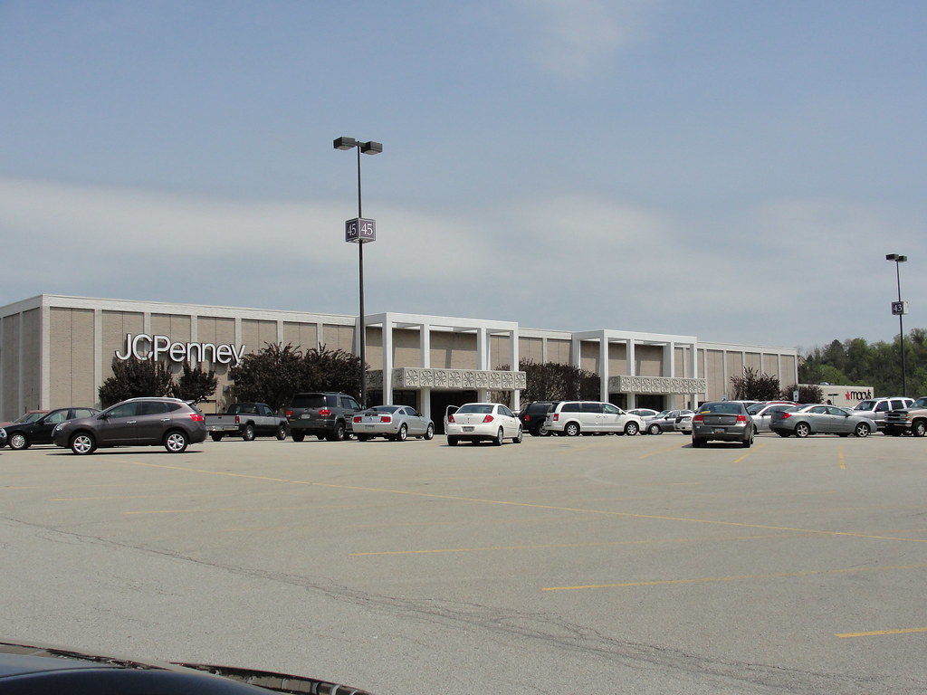 Monroeville Mall The JCPenney entrance (as seen when the g… Flickr