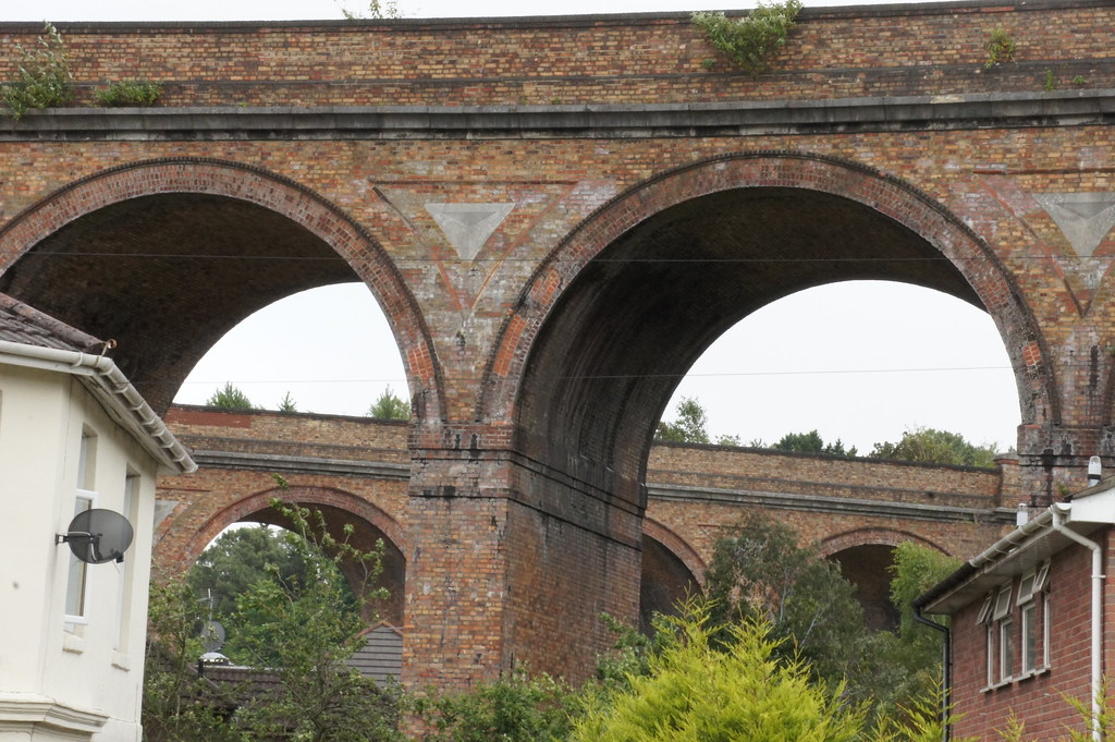 Bourne Valley Road, Branksome, Poole, Dorset Looking throu… Flickr