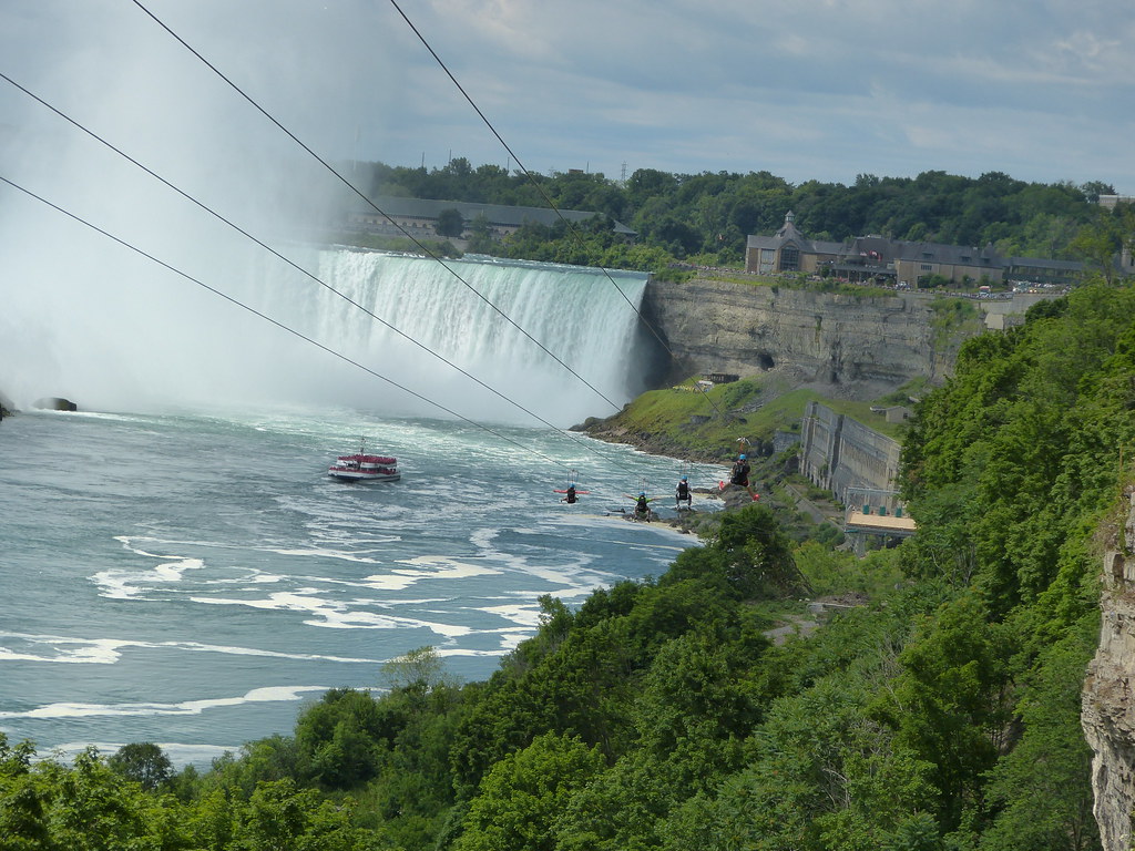 Niagara Falls Zip lining the Falls These zipliners are tes… Flickr
