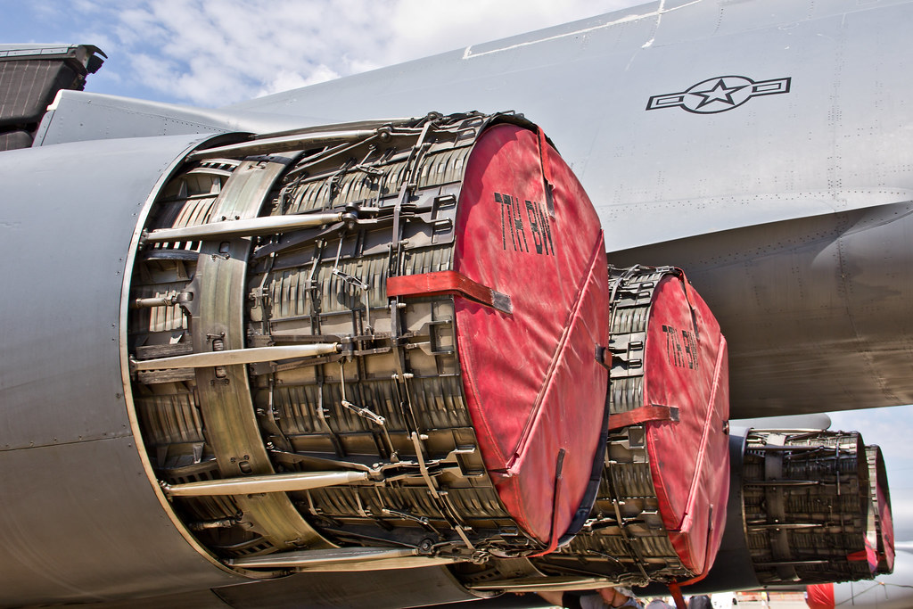120,000 Pounds of Thrust | The B-1B's four GE F101 afterburn… | Flickr
