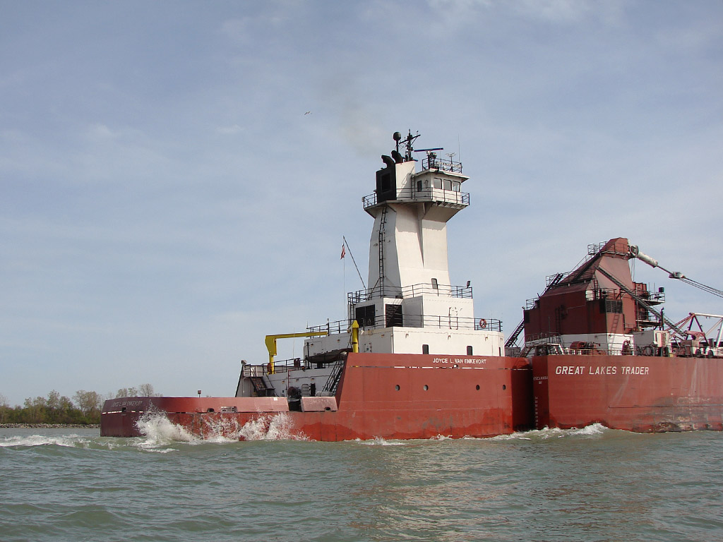 JoyceLStern1(42912) Tug Joyce L. VanEnkevort and barge G… Flickr