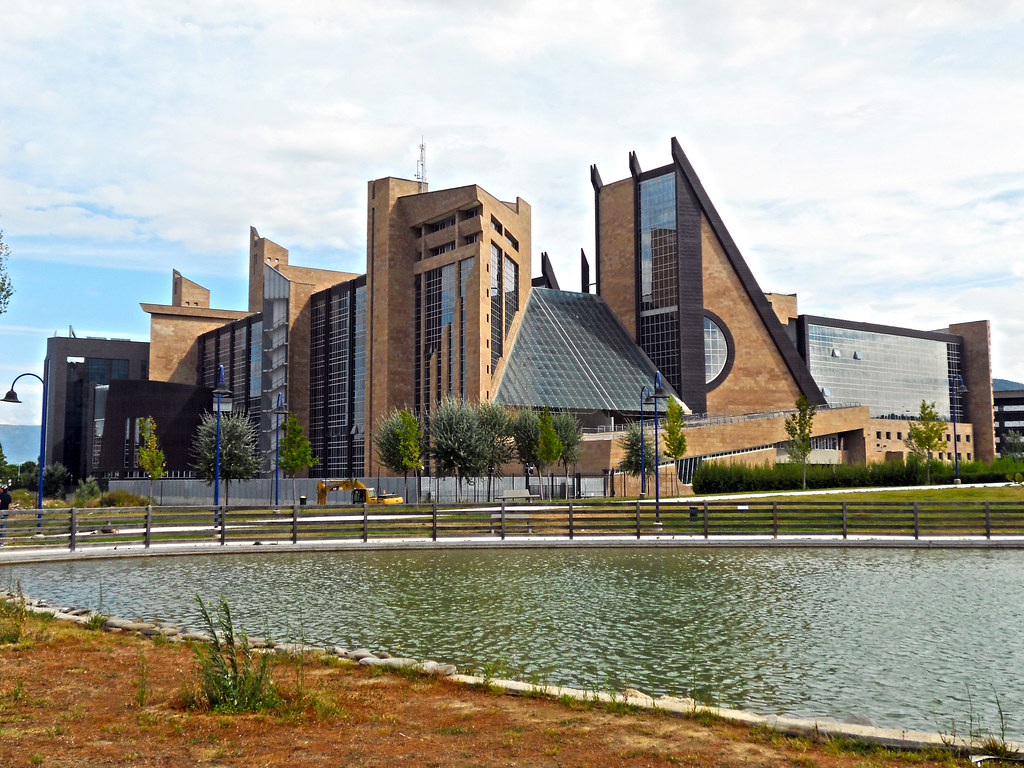 Palazzo di Giustizia di Firenze Architetture moderne nella… Flickr