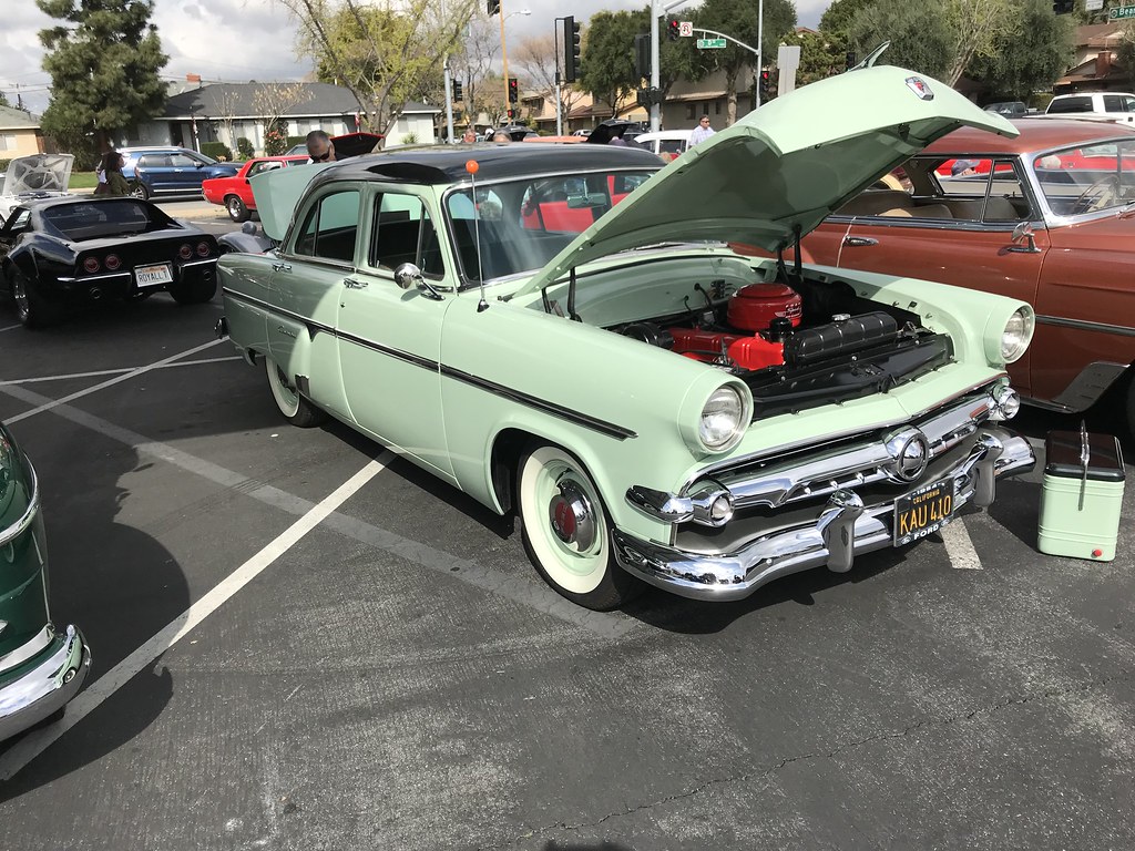 IMG_8378 Bonita HS Auto Shop Car Show 2018 La Verne
