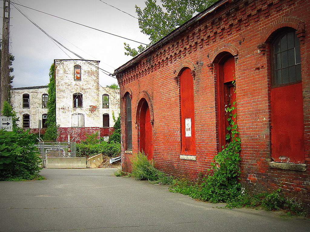 Turners Falls, MA ashm.r Flickr