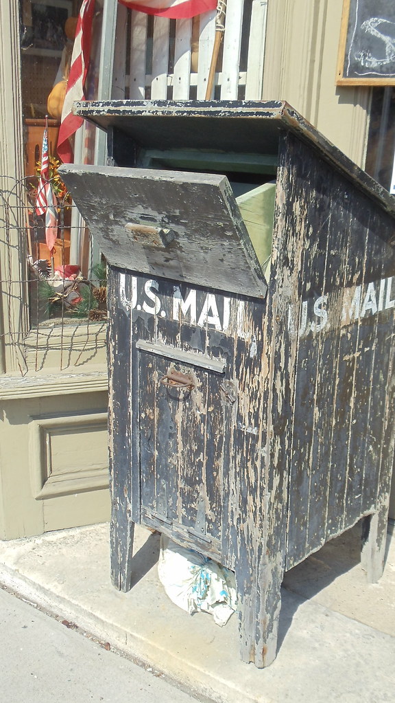 Caledonia, New York seen in front of an antique shop Carolyn Flickr