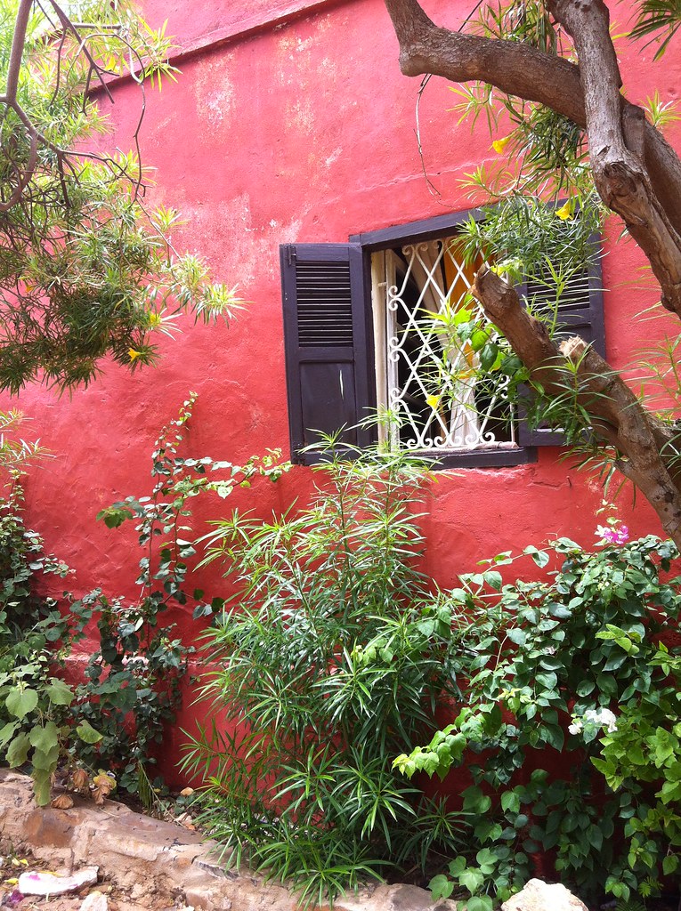 Red stucco house, Ile de Gorée hewy Flickr