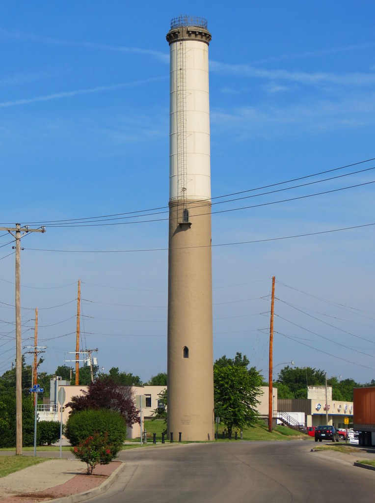 Caruthersville Water Tower Built in 1903 this old water to… Flickr