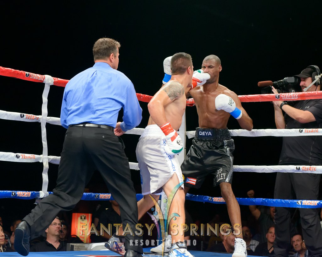 Golden Boy Boxing 9/29/12 Super featherweight prospect Dan… Flickr