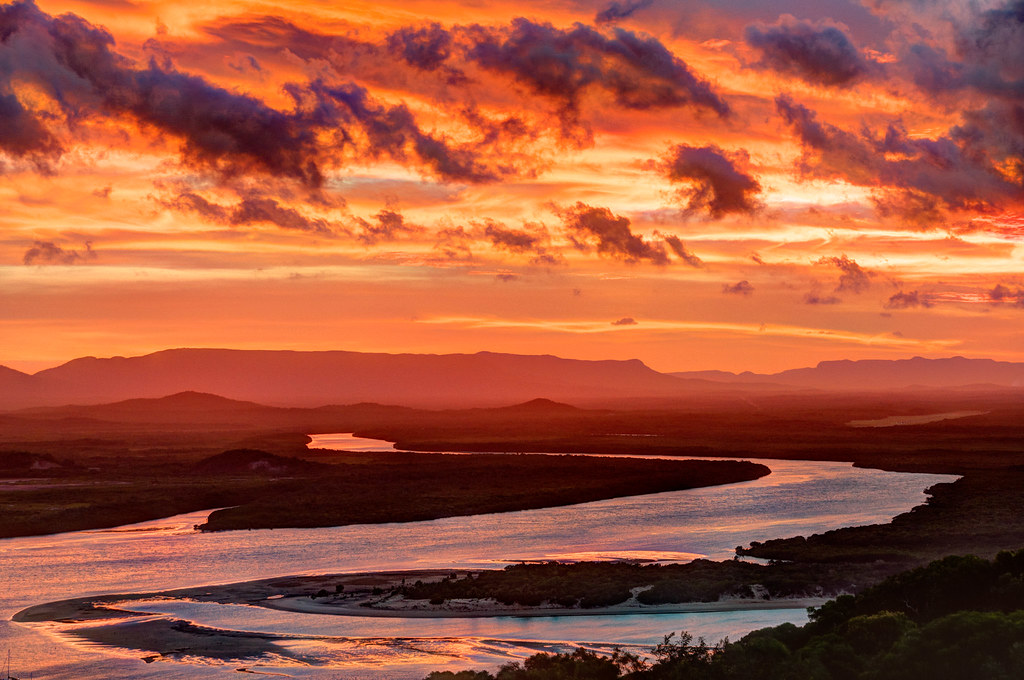 120511_JTSg_7600_h.jpg Sunset over the Endeavor River seen… Flickr