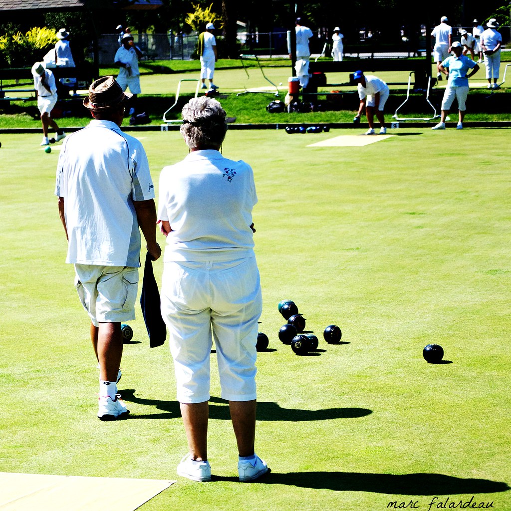 LAWN BOWLING in the beaches marc falardeau Flickr