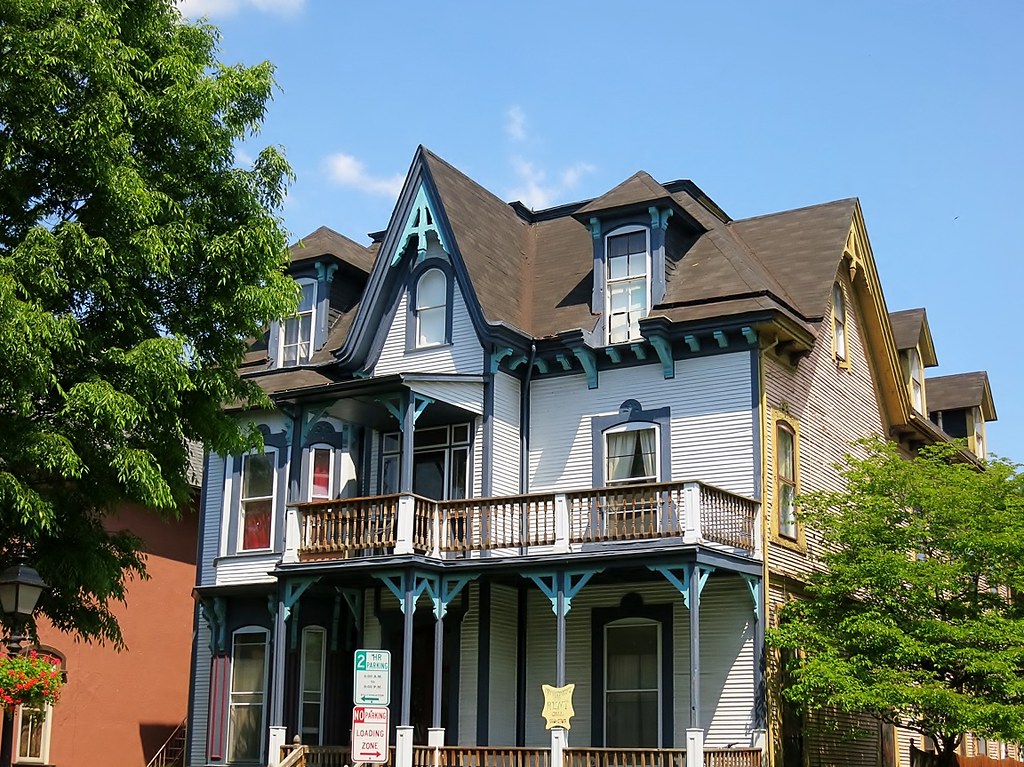 Williamsport, Pennsylvania, USA Victorian houses on Millio… Flickr