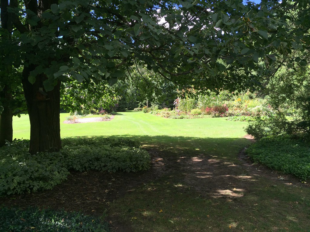 IMG_2083 Moffat Gardens in September Melanie Gardiner Flickr