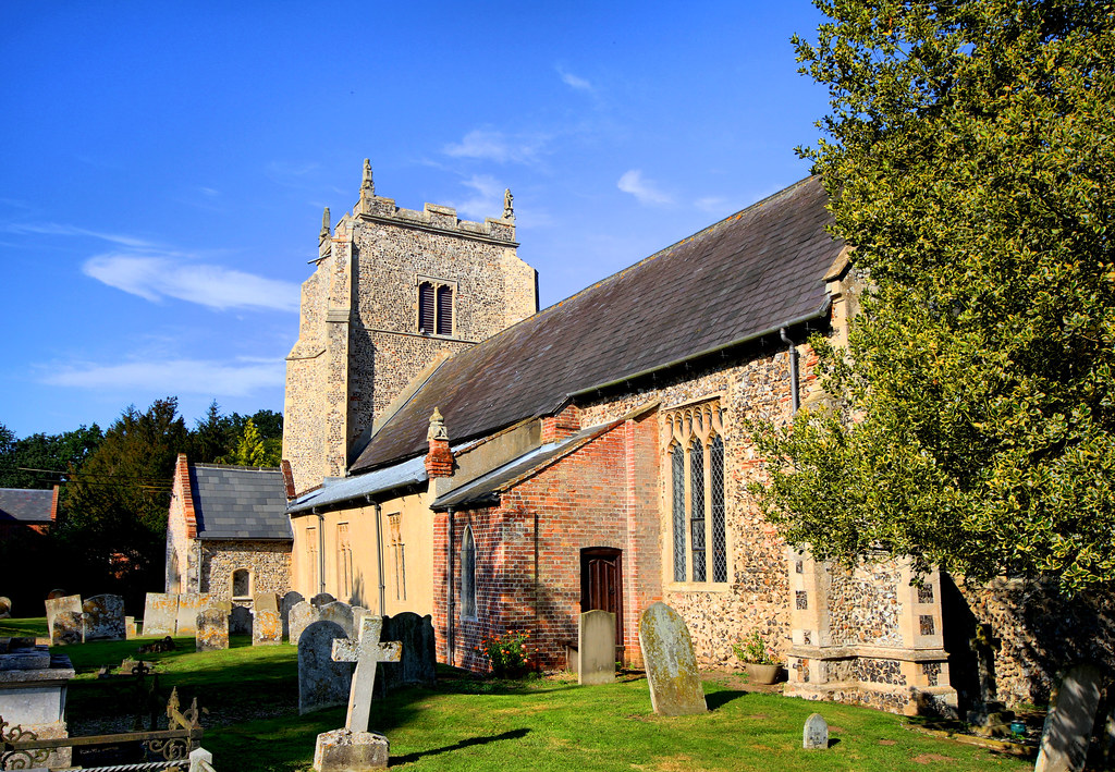 279 STRATTON STRAWLESS St Margaret St Margaret sits like a… Flickr