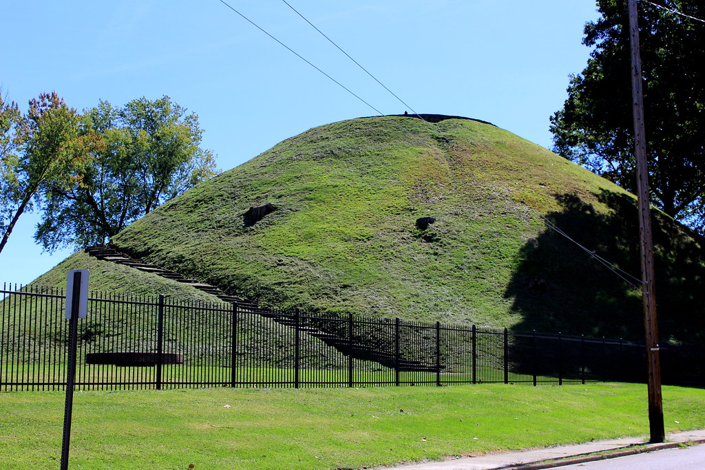 Grave Creek Mound, Moundsville, WV. Northern side view of … Flickr