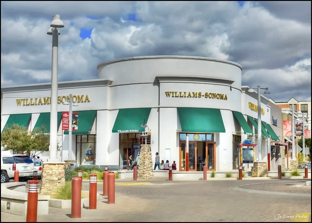 William SonomaKitchen Store Heaven This is where I get my… Flickr