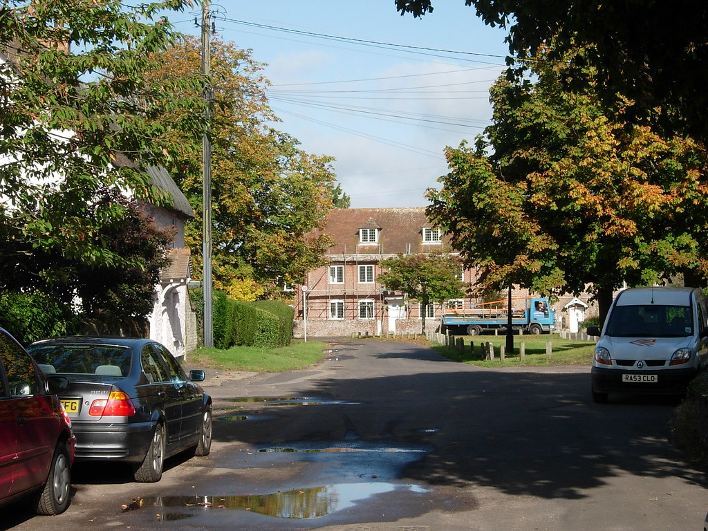 HOLDENHURST VILLAGE. HOLDENHURST VILLAGE RD. BOURNEMOUTH. … Flickr