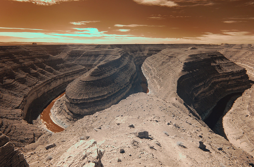 Gooseneck State Park in Infrared Here are two of the famou… Flickr