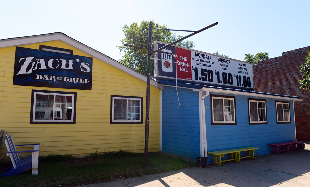 Bar in downtown Peru, Nebraska Blake Gumprecht Flickr