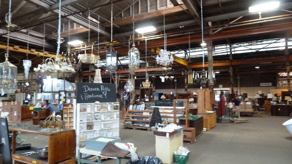 Second Chance Architectural Salvage Warehouse A.Currell Flickr