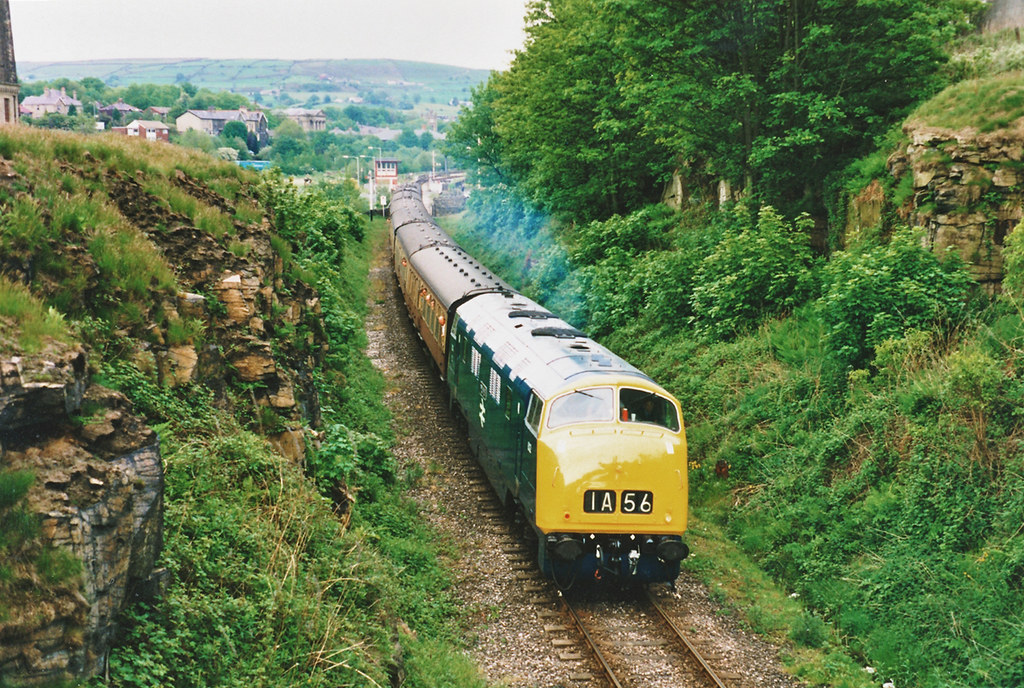 832 832 on the 1215 Rawtenstall to Bury at Townsend Fold … Flickr