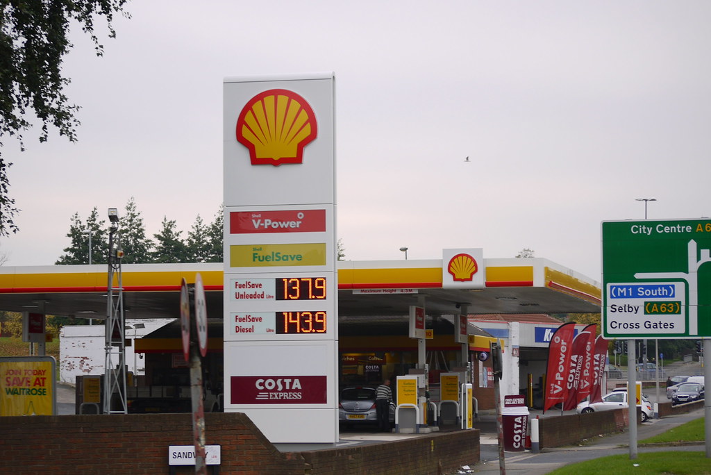 Shell, York Road Leeds West Yorkshire 2012. Yet another ex… Flickr