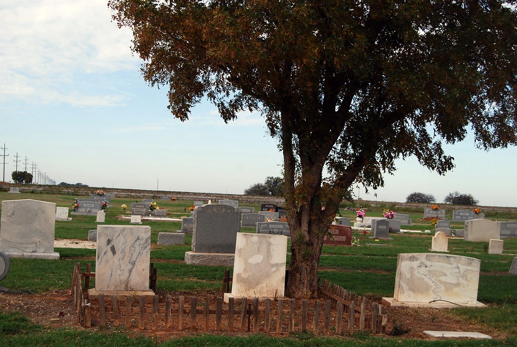 Munday, Tx. Johnson Memorial Cemetery Leave a Light On Flickr