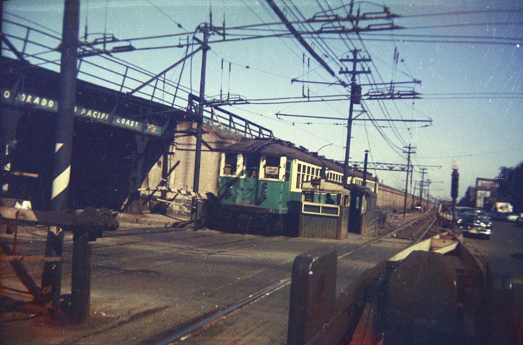 Lake Street 'L' at Central, preelevation This photo shows… Flickr