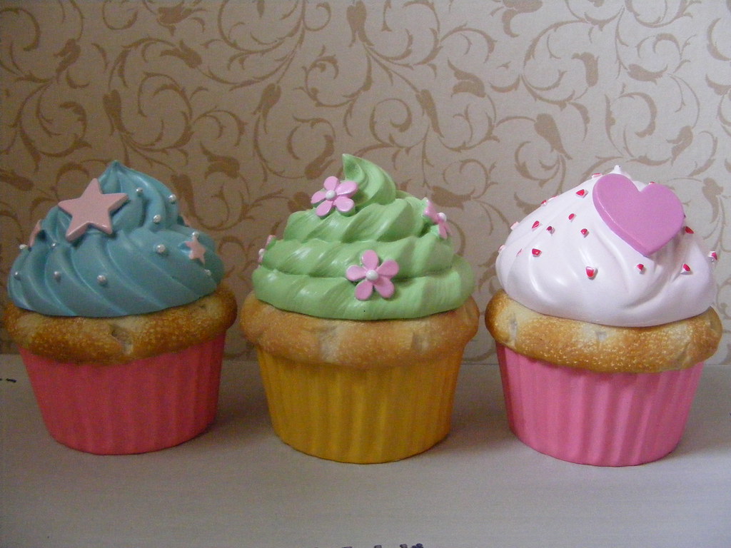 Cupcake Trinket Boxes (Hobby Lobby) Cupcake trinket boxes … Flickr