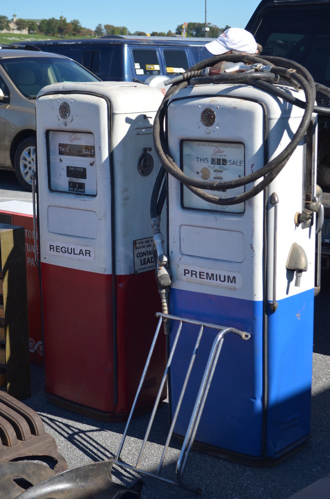 Hershey AACA 2012 Meet Gas Pumps (11) Kevin Mueller Flickr