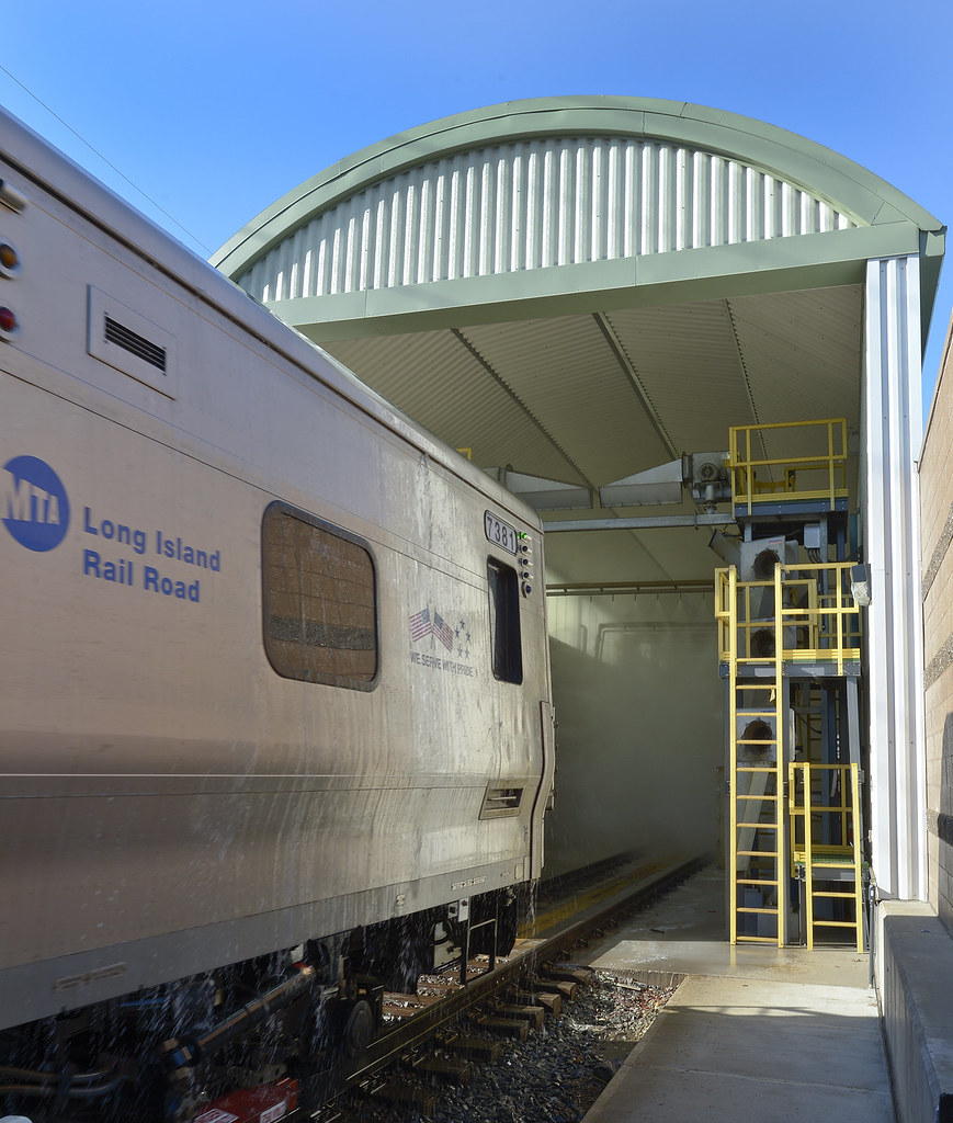 Flickriver Photoset 'Babylon LIRR Train Car Wash' by MTAPhotos