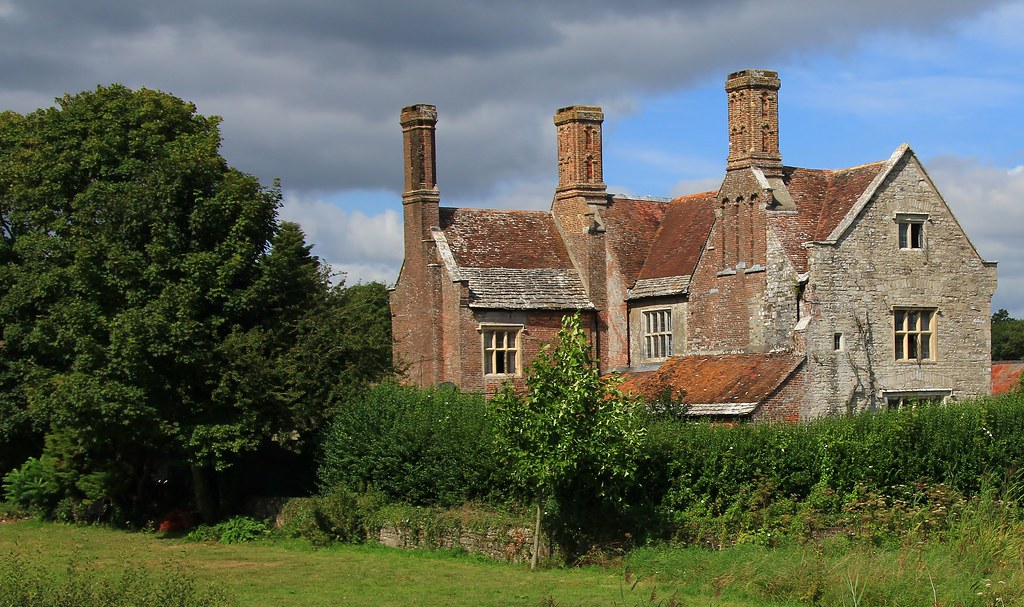 Woolbridge Manor Wool, Dorset 010916 (3) I have added th… Flickr
