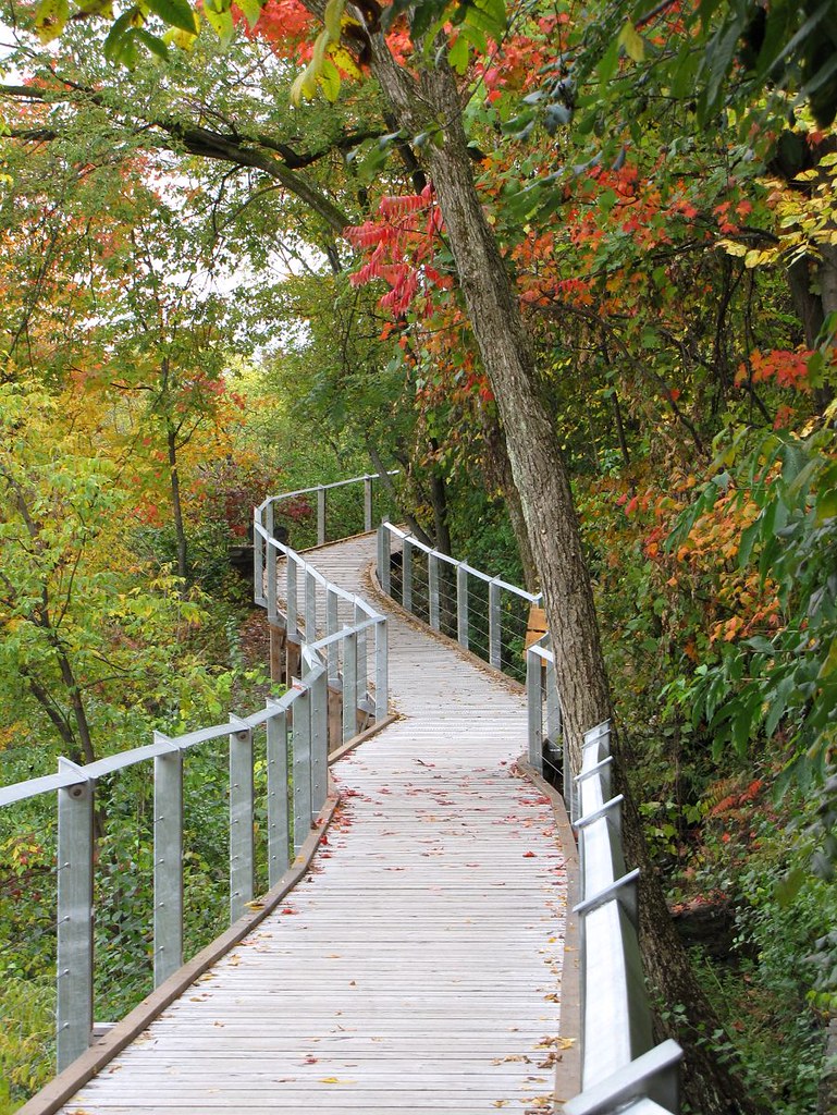Promenade de la de la rivière Magog Boardwalk access… Flickr